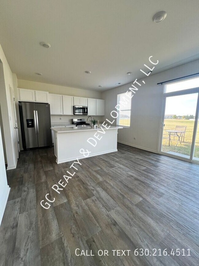 Building Photo - 3233 Lehman Crossing