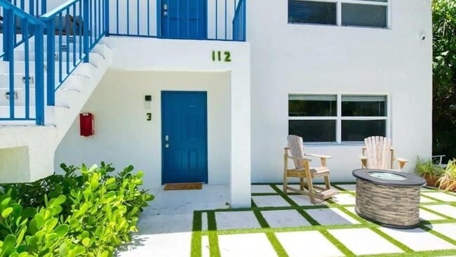 Building Photo - 112 Claremont Ln