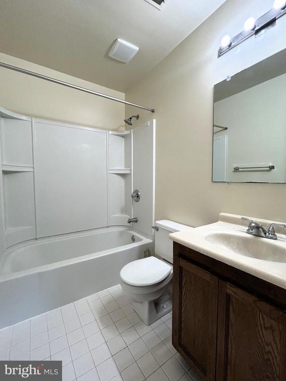 Building Photo - 1058 Copperstone Ct