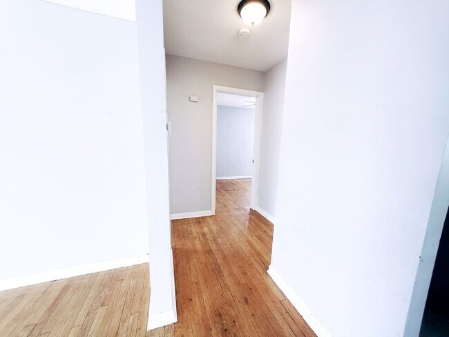 Building Photo - 4095 Bluestone Rd
