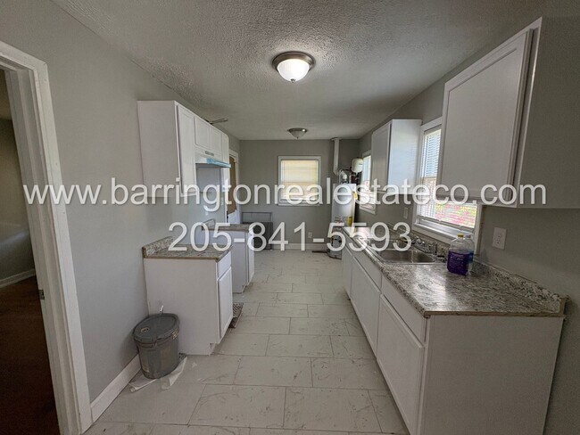 Building Photo - 115 Vann St