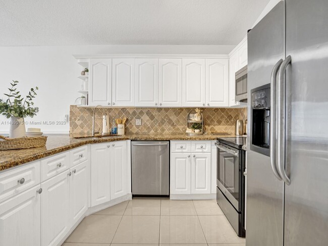 Building Photo - 7789 W 34th Ln