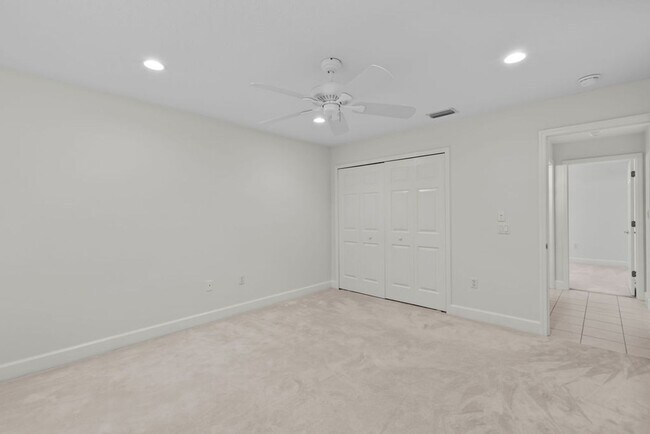 Building Photo - Beautiful Breakaway Trails Pool Home