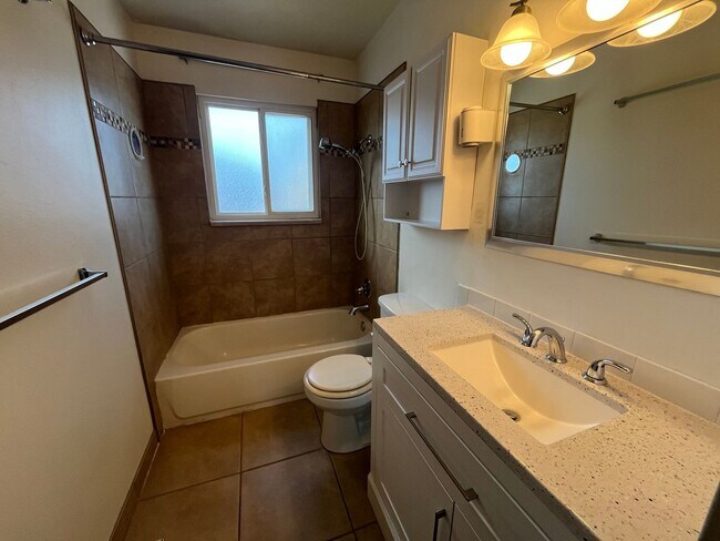 Building Photo - Cute Home in West Fort Collins