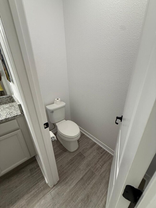 Building Photo - 3 BEDROOM, 2 BATHOOM IN DEANS XING/LITTLE ECON