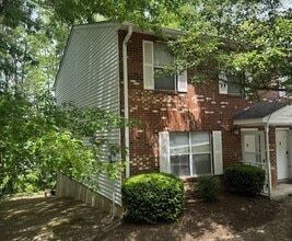 Building Photo - Blacksburg, 4 BR / 2.5 BA Available July 22