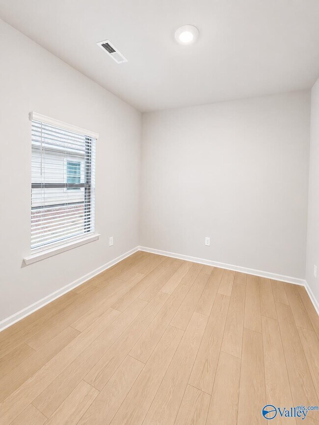Building Photo - 7110 Hampton Mill Dr
