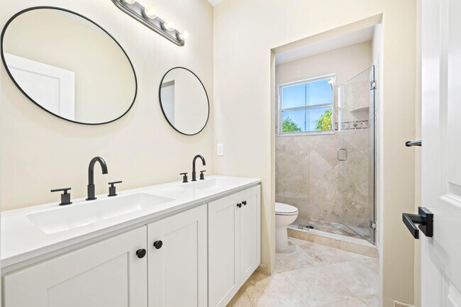 Building Photo - 5089 Sancerre Cir