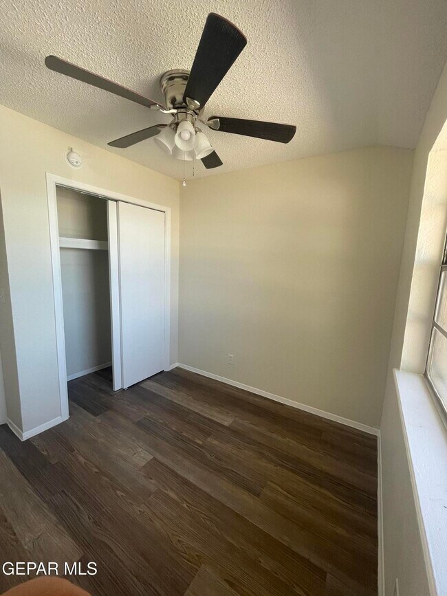 Building Photo - 204 Prado Rd