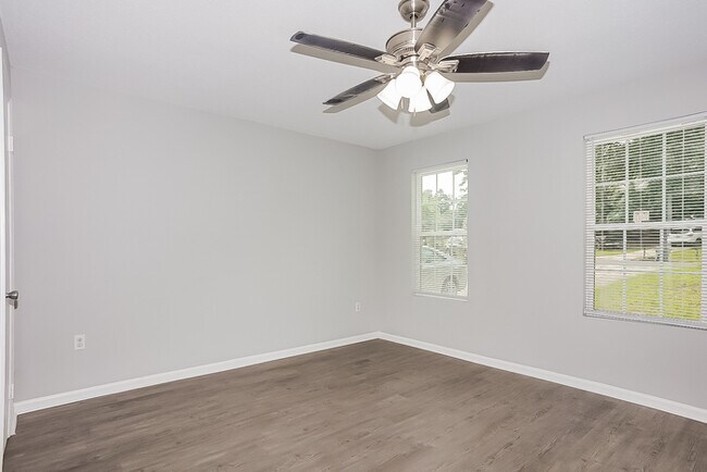 Building Photo - Charming 3 Bedroom in Martinez
