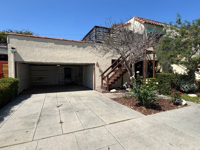 Building Photo - 2501 Eucalyptus Ave