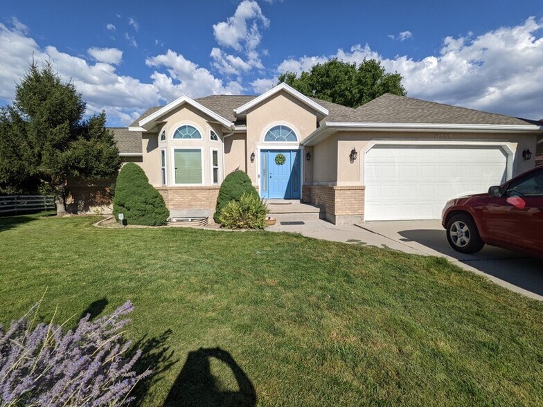 Building Photo - 11559 Thoroughbred Dr