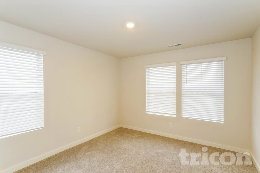 Building Photo - 6316 Trace Point Ct