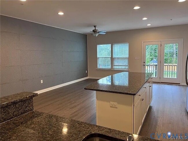 Building Photo - 11923 Shire Walk Ln