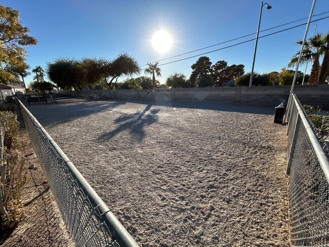 Building Photo - Beautiful 2Bed/2Bath home located in the Coral Palms Community!— Enjoy Rent-Free Holidays!