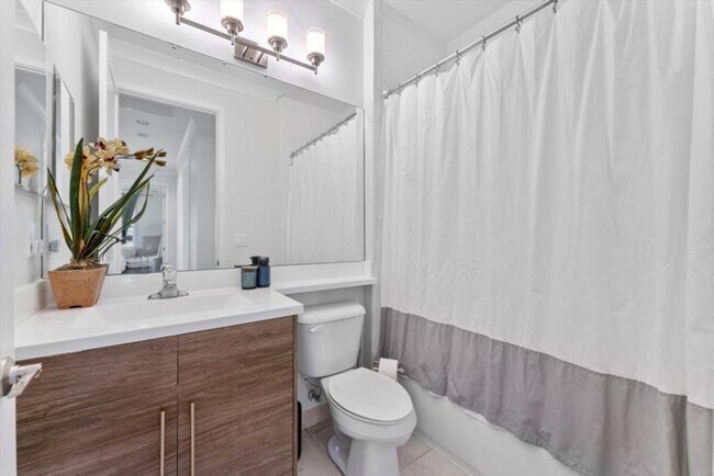 Building Photo - 15398 Sandy Beach Terrace