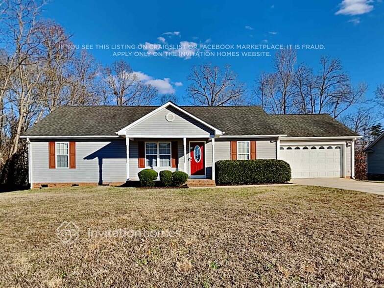 Primary Photo - 5311 Oaktree Dr