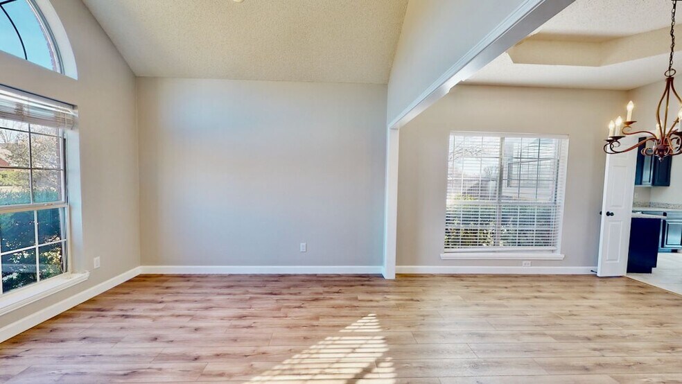 Building Photo - 9901 Miller Pl