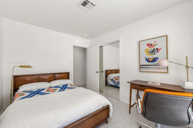 Building Photo - 74350 Covered Wagon Trail