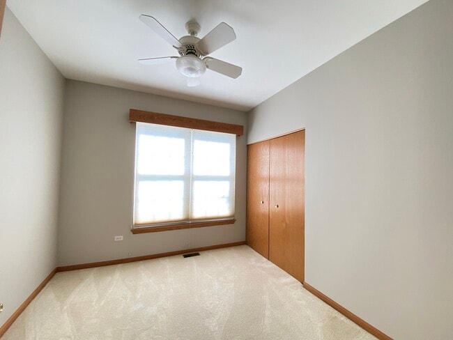 Building Photo - 13520 S Buckthorn Ln