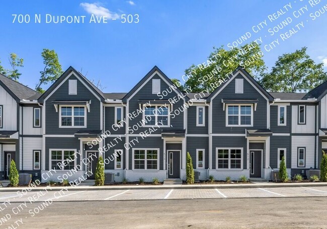 Building Photo - 3BR 3 BA townhome in Madison, ALL NEW Clos...