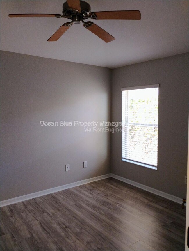 Building Photo - 18200 Cypress Bay Pkwy