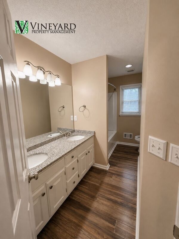 Building Photo - 2443 Doubletree Dr NW
