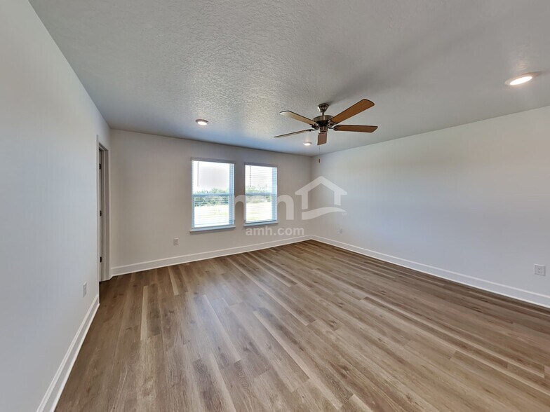 Building Photo - 37778 Dusty Saddle Ln