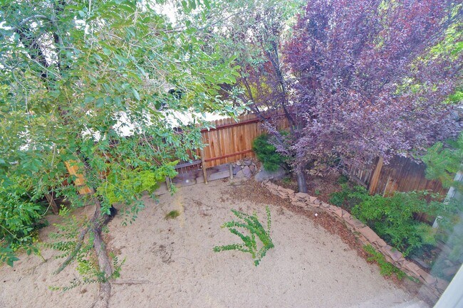 Building Photo - Caughlin Ranch Beauty Clean and Comfortable and Close to Shopping