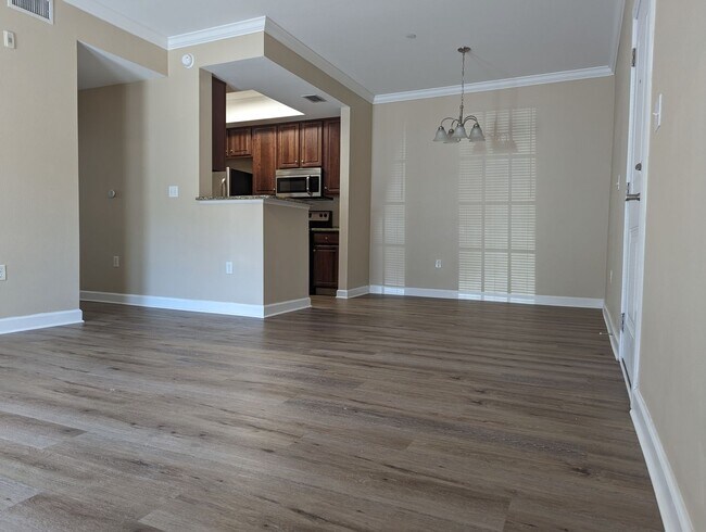 Building Photo - Beautiful One Bedroom Apartment in Fort Walton Beach!