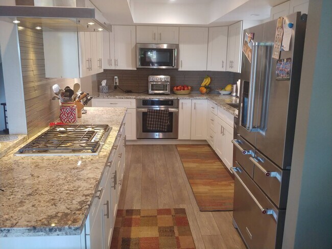 Modernized kitchen - 9013 E Palmer Dr