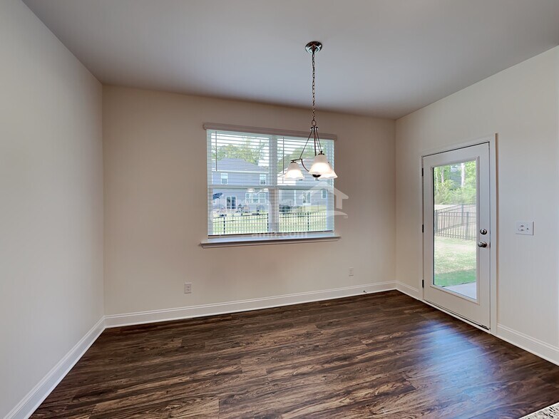 Building Photo - 3264 Brierhill Rd