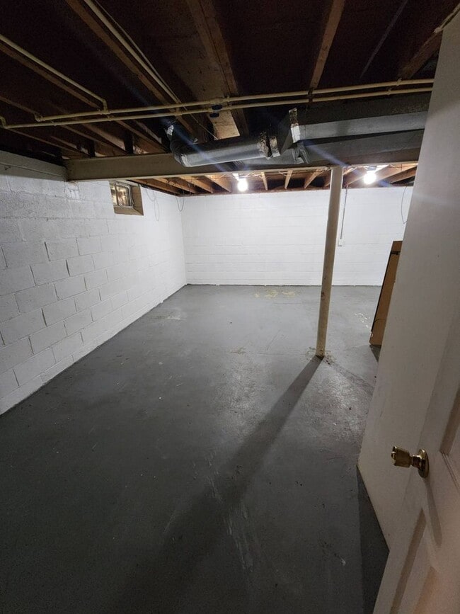 Building Photo - Move-In Special: Save $300 on This Charmin...