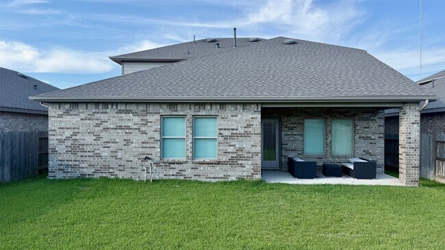 Building Photo - 1515 Wells Manor Ln