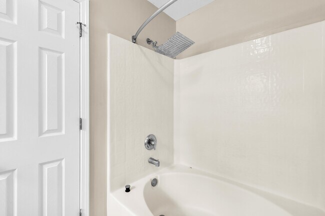 Building Photo - 4 Expedition Way