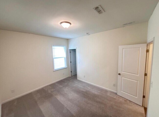 Building Photo - 4124 Poplin Grove Dr