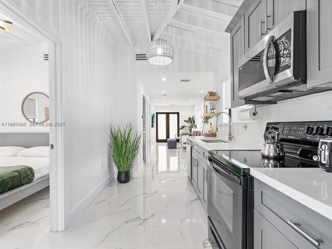 Building Photo - 2171 NW 49th St