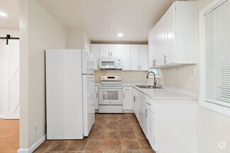 Building Photo - 1127 Bella Vista Ave