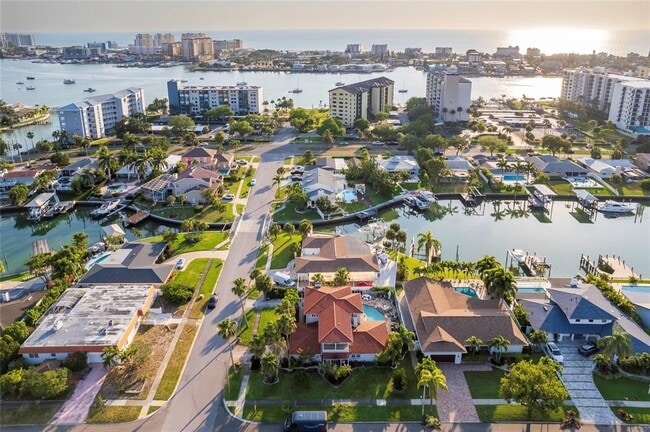 Building Photo - 320 Harbor Passage