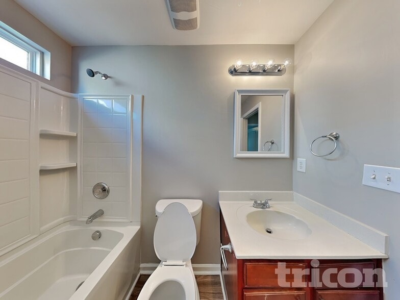 Building Photo - 510 Rook Rd