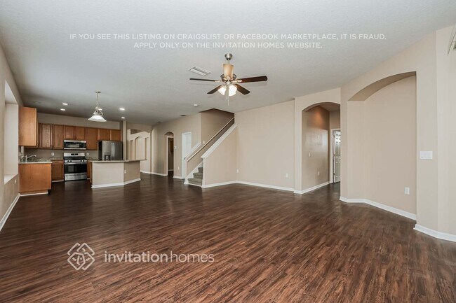 Building Photo - 15454 Martinmeadow Dr