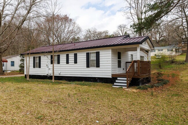 Building Photo - Forestdale 3/2