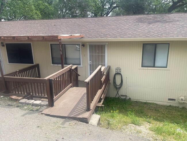 Building Photo - 138 Patterson Ct