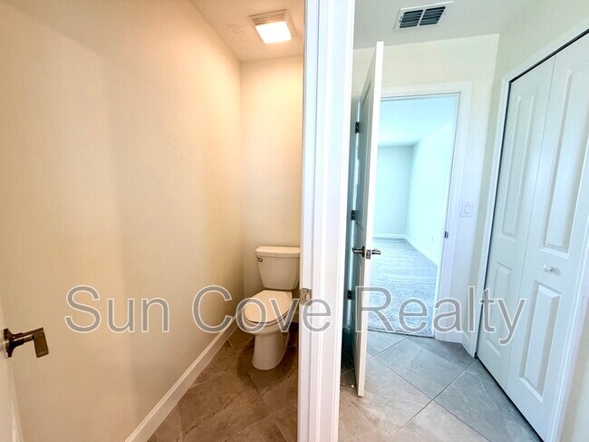 Building Photo - 5242 Coral Reef Wy