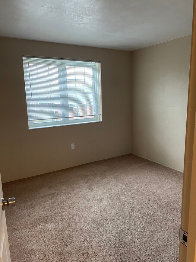 Building Photo - 203 Coraopolis Rd