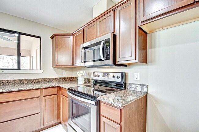 Building Photo - 4144 Greystone Way