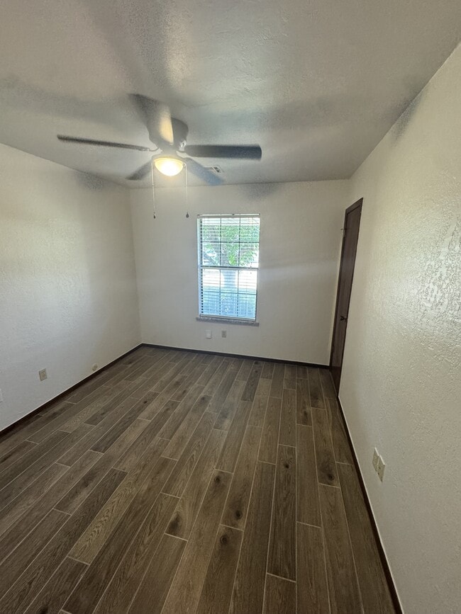 Building Photo - 13172 Eastridge Dr