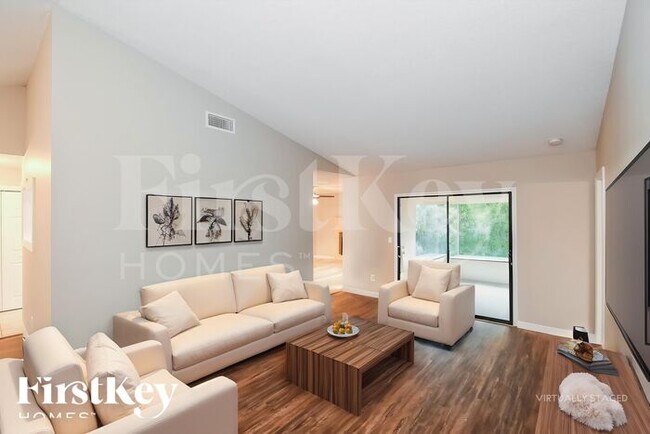 Building Photo - 798 Gilda Dr