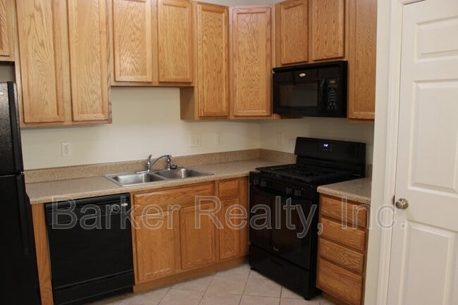 Building Photo - 11711 Mezzanine Dr