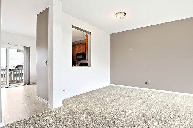 Building Photo - 2067 Concord Dr